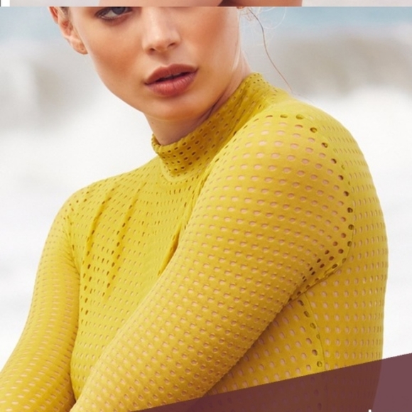 Acacia swimwear pineapple mesh ehukai rashguard S - Picture 7 of 15